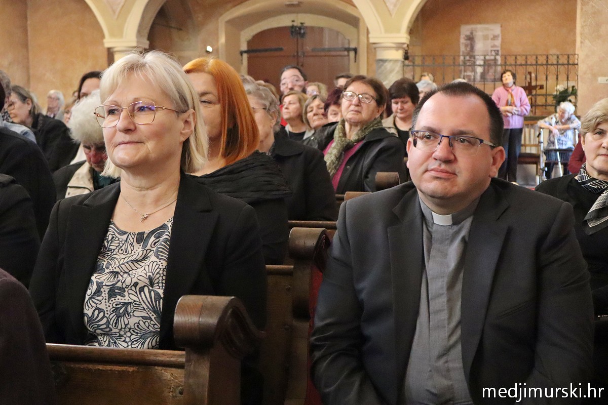 Dječji crkveni zbor Marijina djeca koncert 5 godina (43)