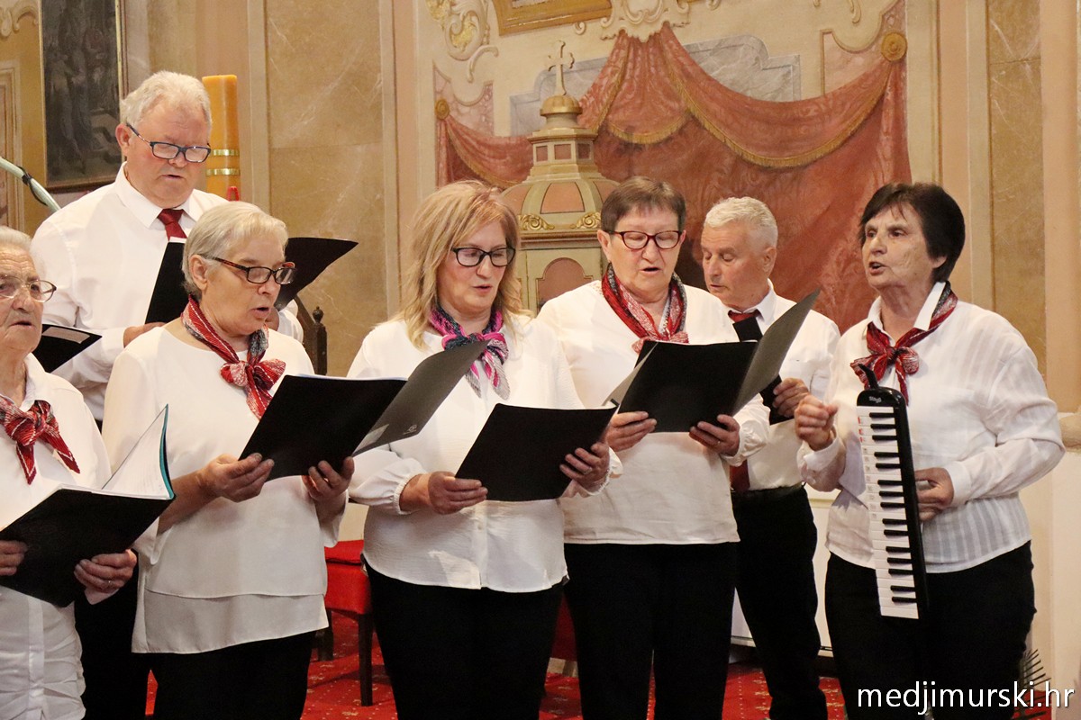 Dječji crkveni zbor Marijina djeca koncert 5 godina (51)