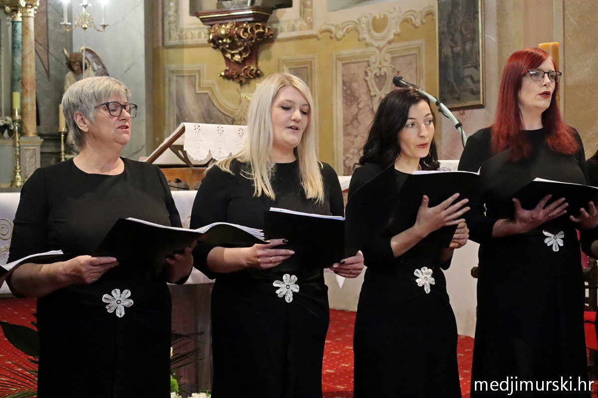 Dječji crkveni zbor Marijina djeca koncert 5 godina (57)