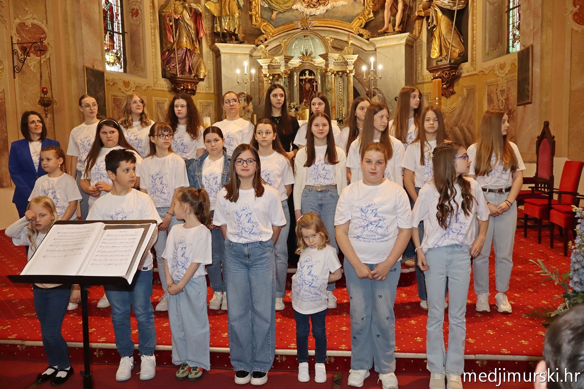 Dječji crkveni zbor Marijina djeca koncert 5 godina (62)