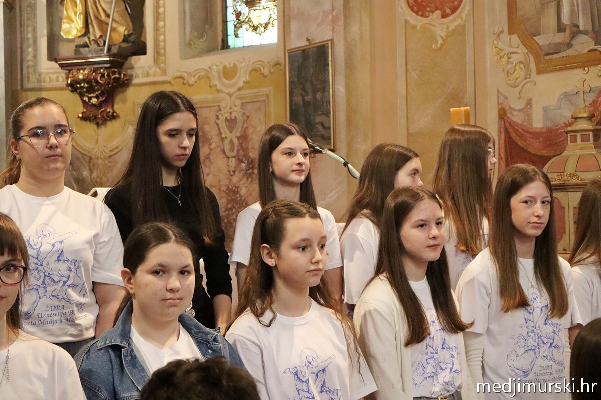 Dječji crkveni zbor Marijina djeca koncert 5 godina (66)