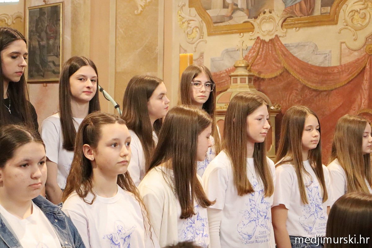 Dječji crkveni zbor Marijina djeca koncert 5 godina (68)