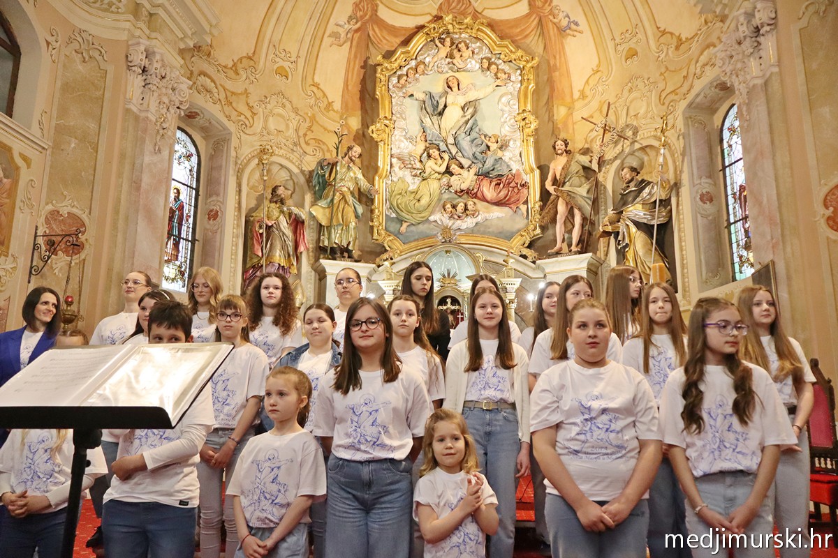Dječji crkveni zbor Marijina djeca koncert 5 godina (72)