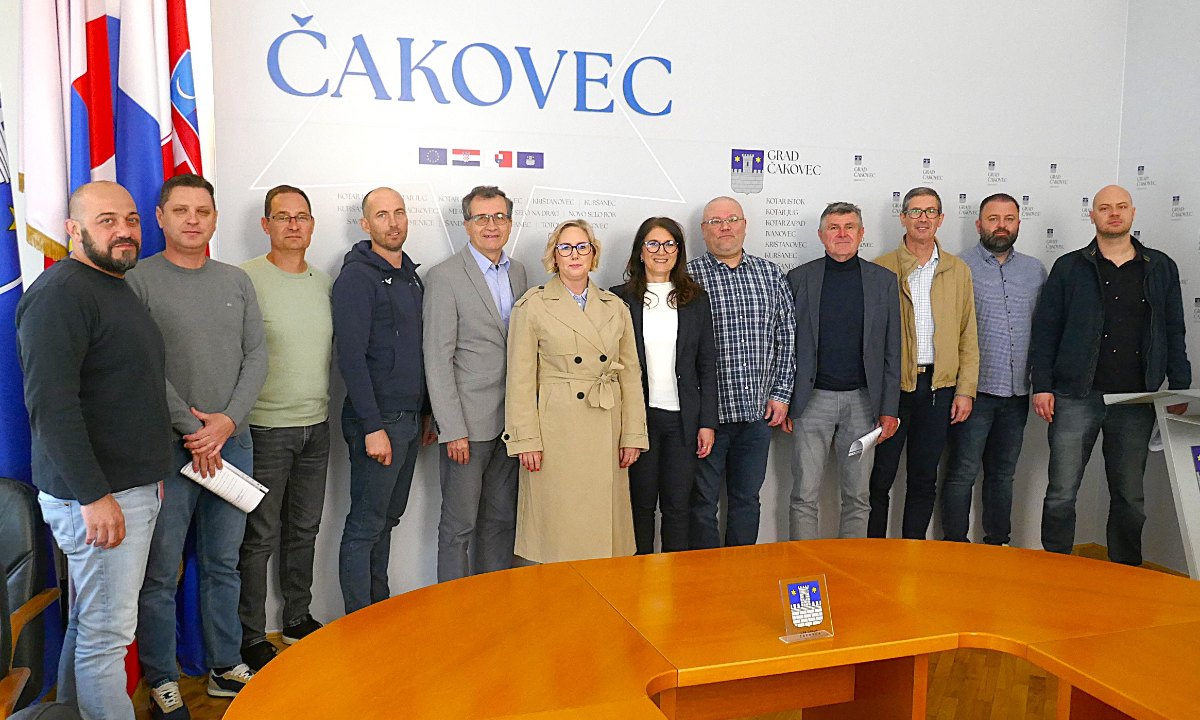 NASLOVNA FOTKA P1220192