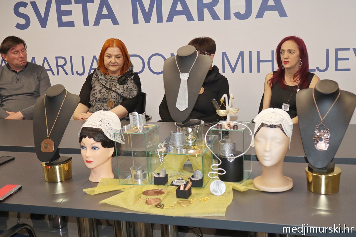 Nakit svetomarska čipka (23)