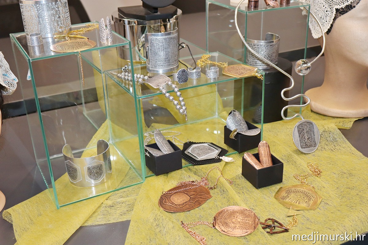 Nakit svetomarska čipka (3)