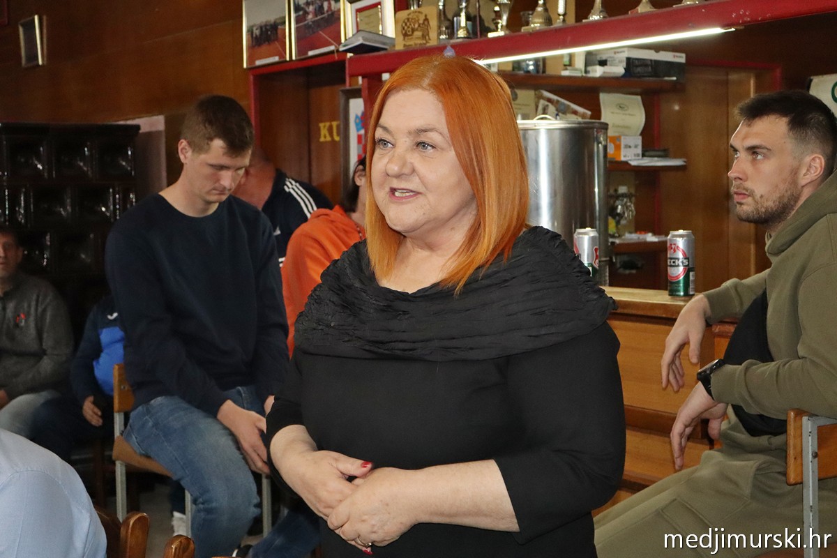 Nogometaši skupština (11)