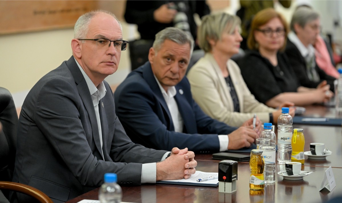 Obrtnici potpisivanje ugovora