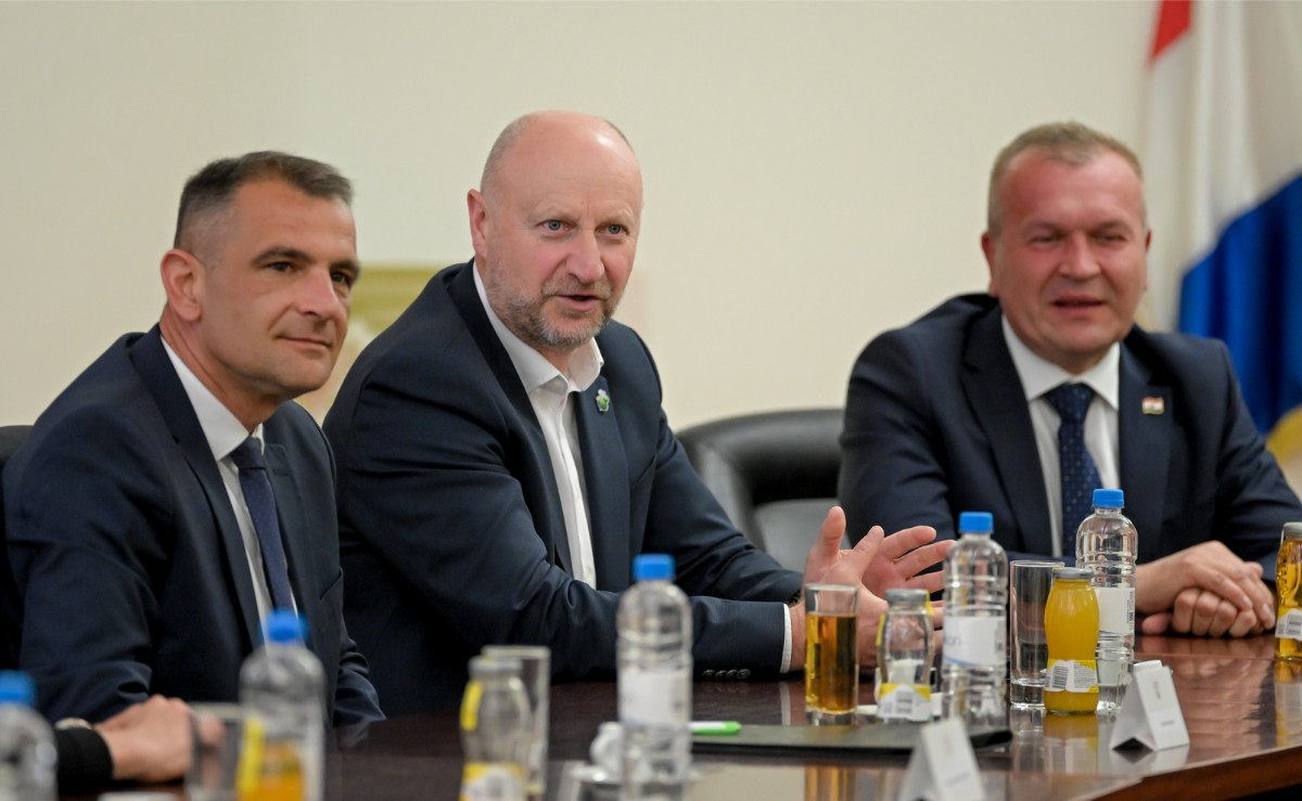 Obrtnici potpisivanje ugovora