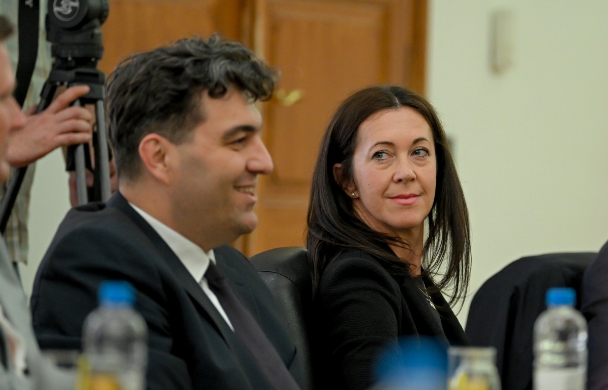 Obrtnici potpisivanje ugovora