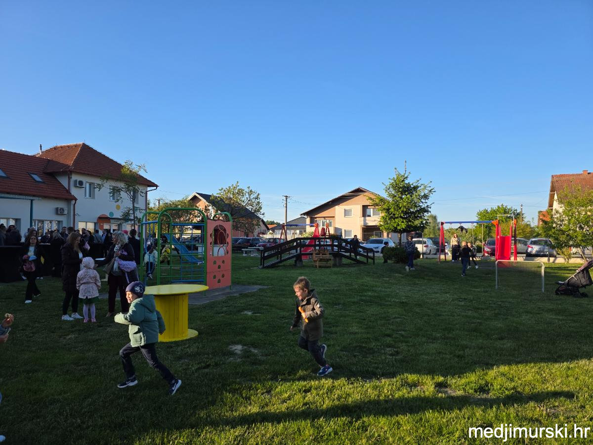 Otvorenje DV Šumska vila Brezje (41) result