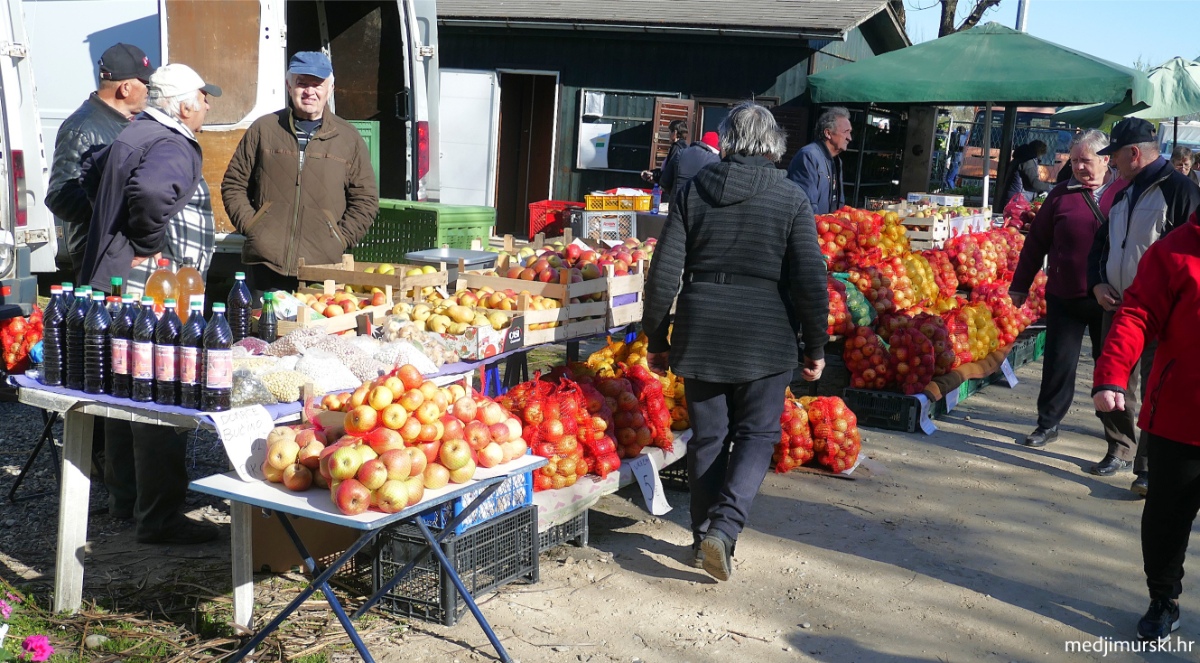 P1210998