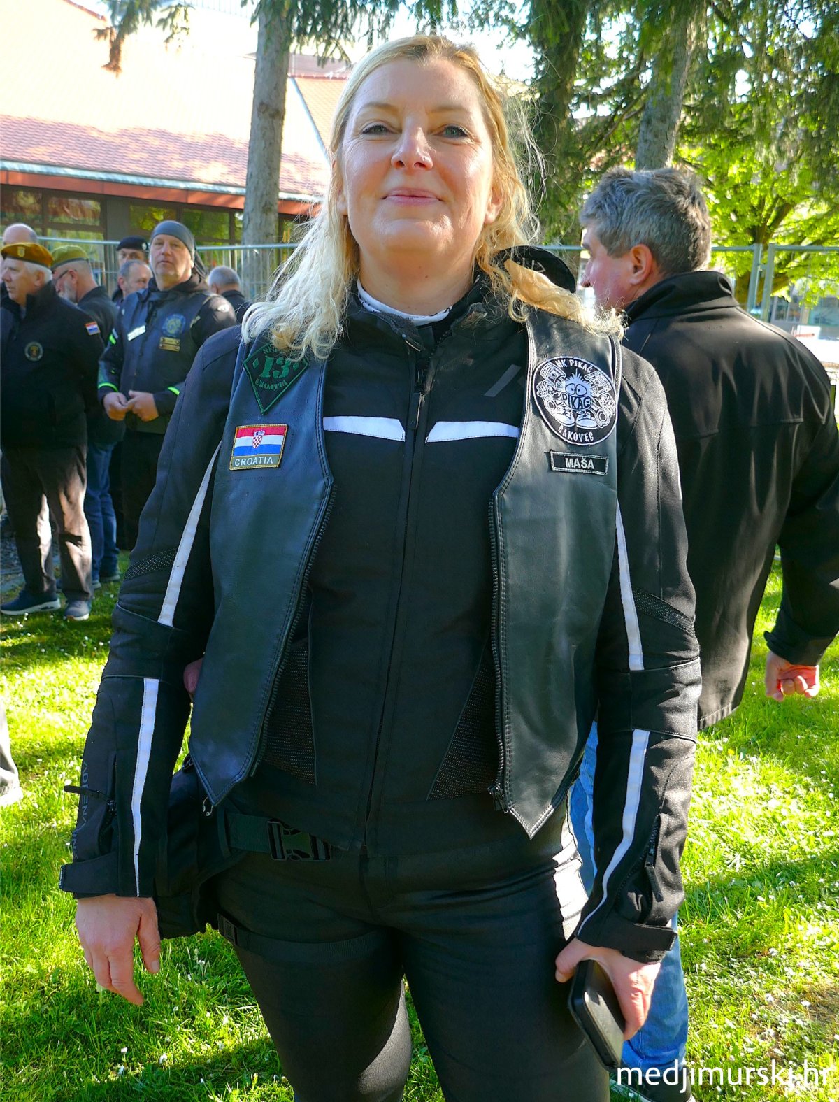 P1220587