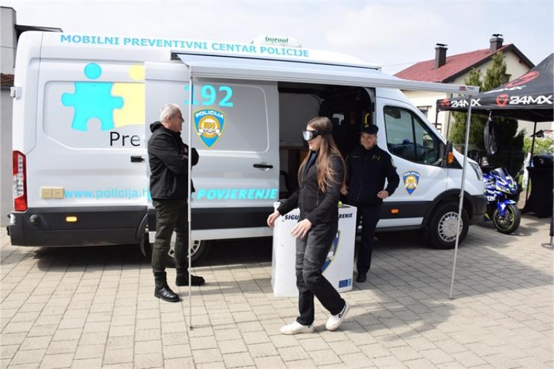 PREVENCIJA MOTOCIKLISTI I MOPEDISTI (10).jfif