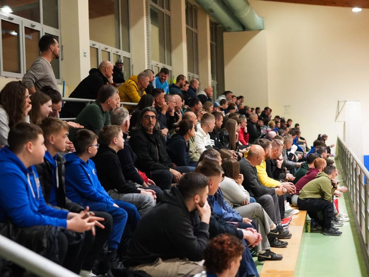 Puna dvorana I. OŠ gledala je derbi Međimurje Radnik