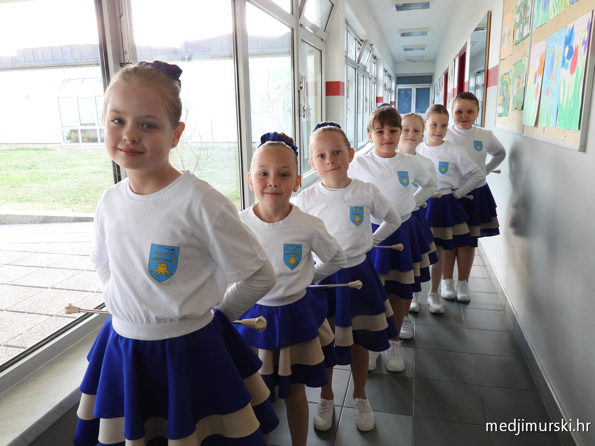 Sobočka mažoret večer (3)