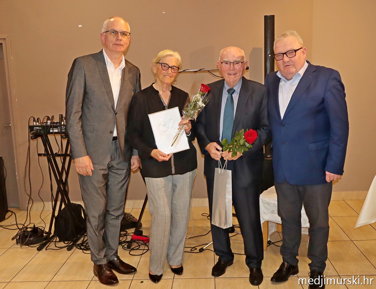 Za unutra 1 Magdalena i Josip s predsjedniko Gradskog vijeća Draženom Novakom i gradonačelnikom Ljubomirom Kolarekom