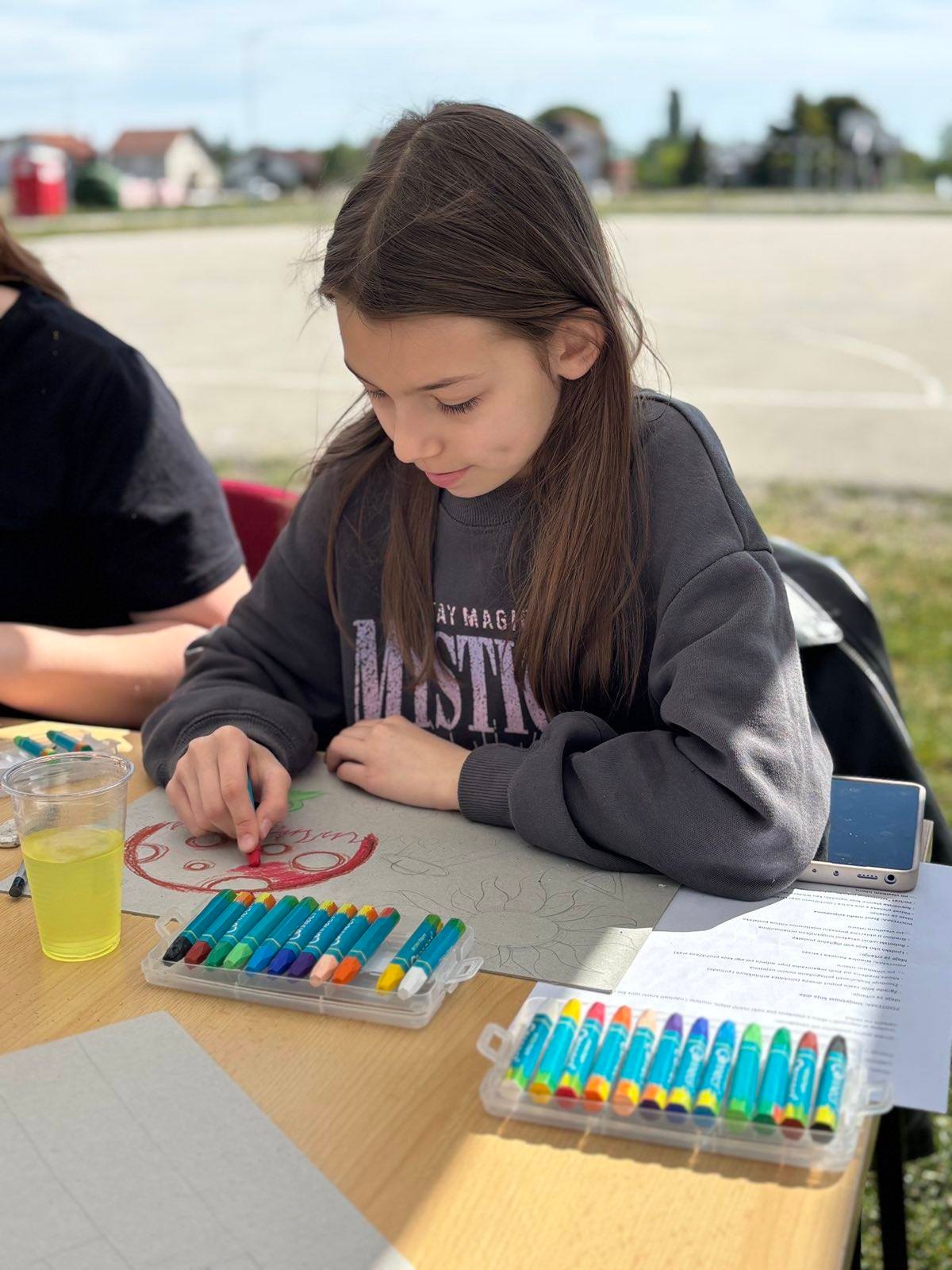691945040 1010128135012951 1598520204813650939 n