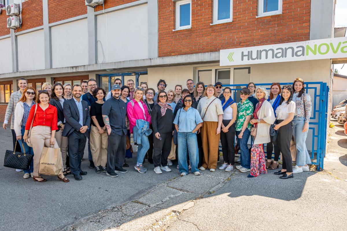 Humana nova