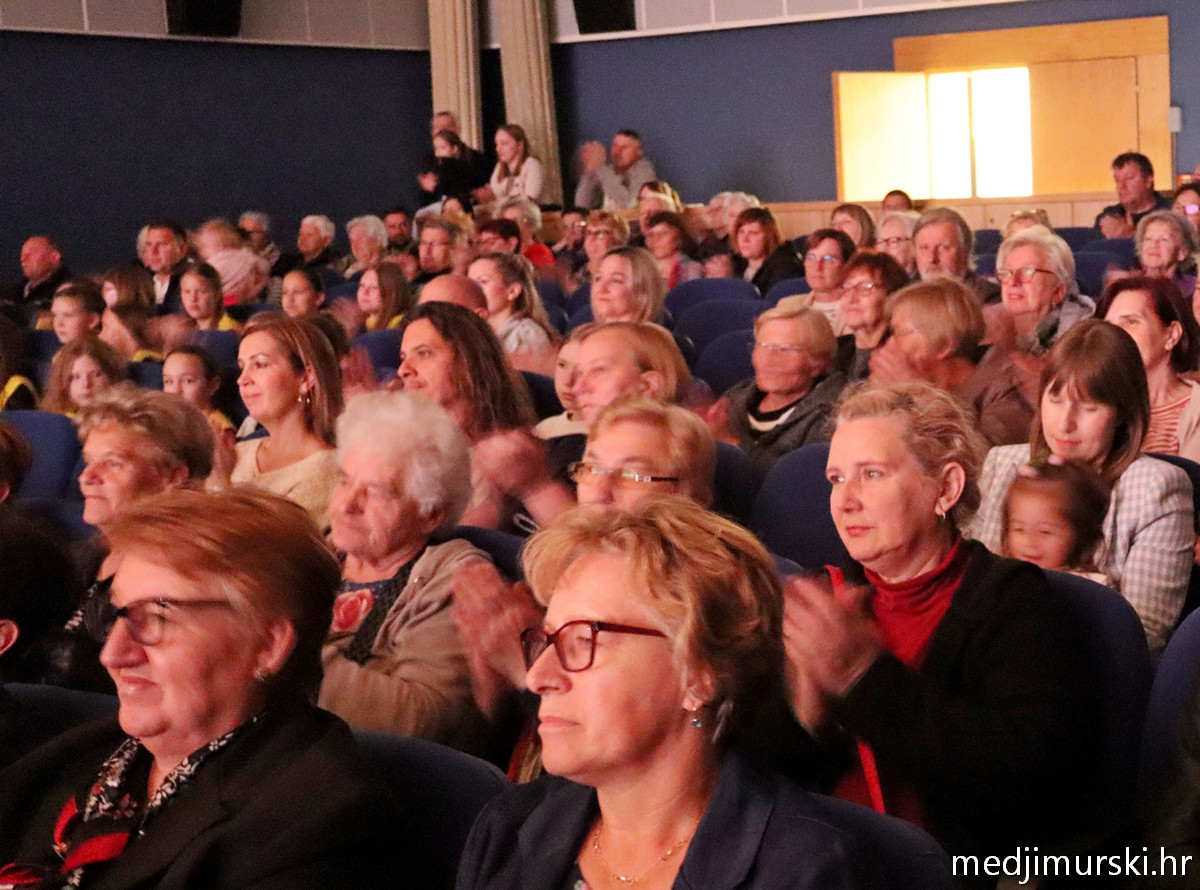 Koncert Majčin dan Prelog (10)