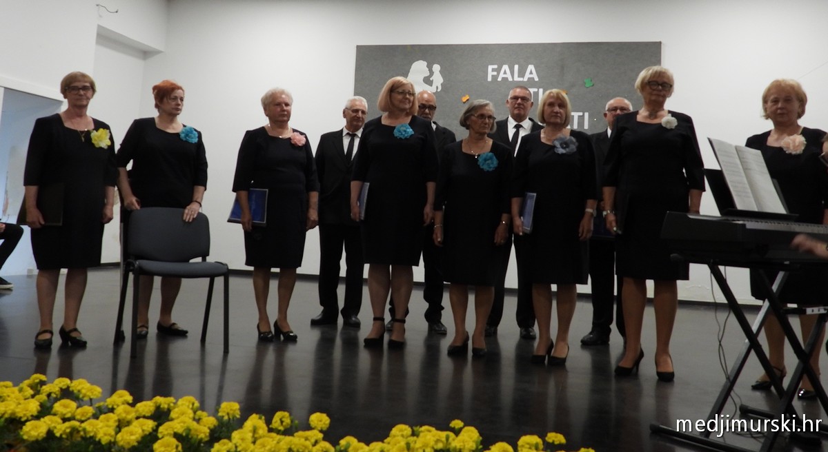 Koncert Majčin dan Vratišinec (47)