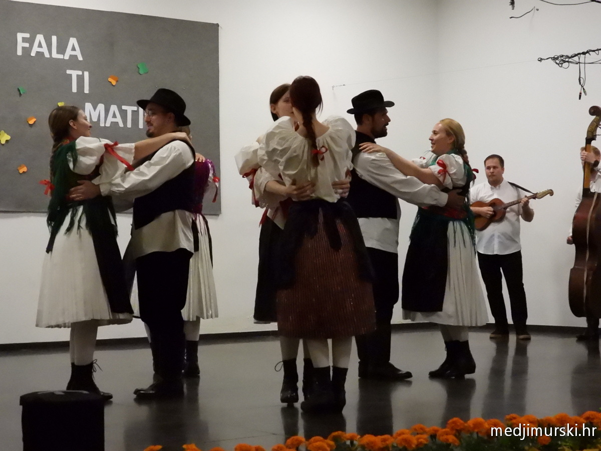 Koncert Majčin dan Vratišinec (58)