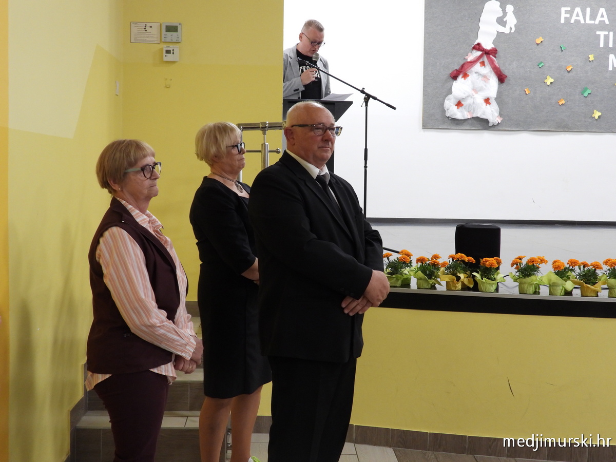 Koncert Majčin dan Vratišinec (73)