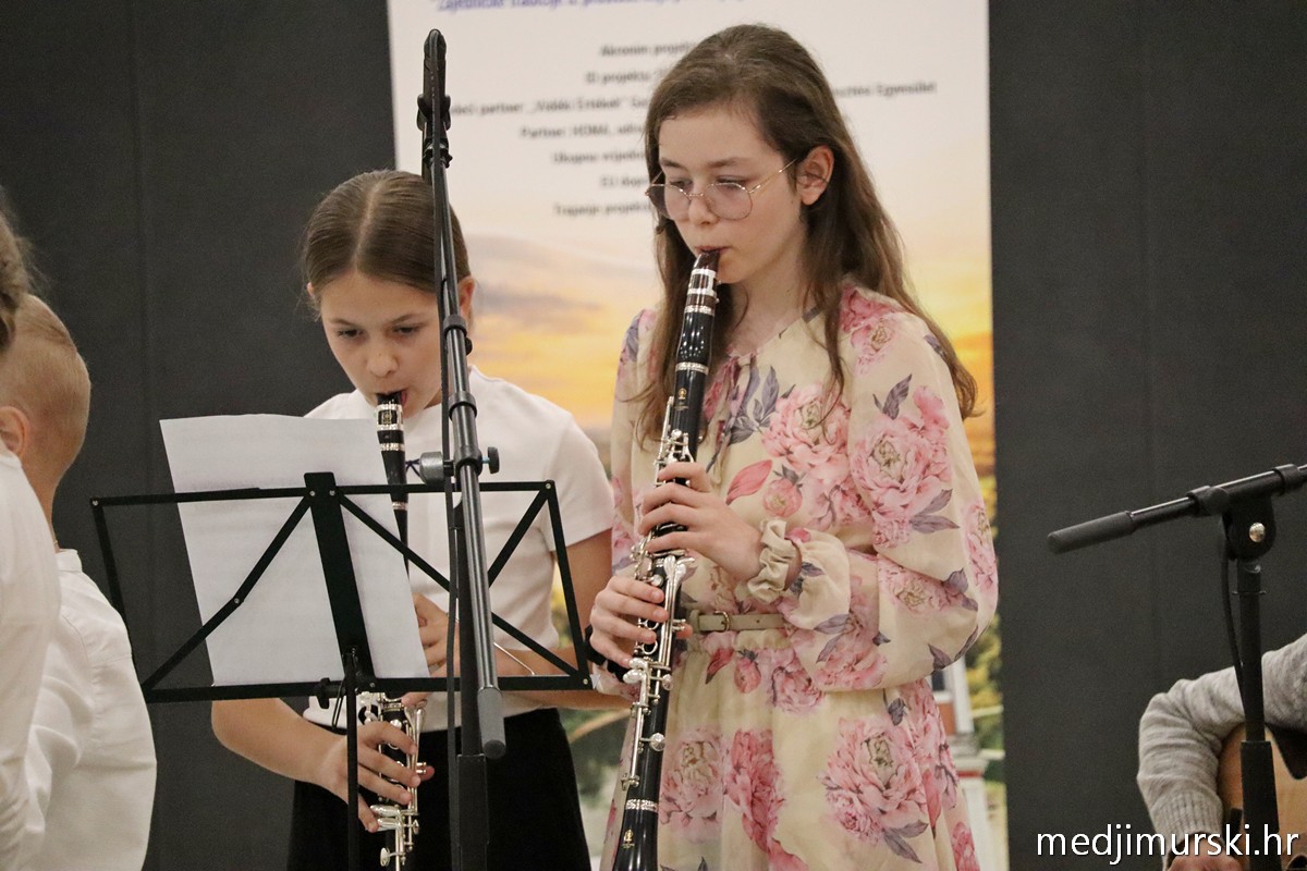 Međunarodni folklorni susret Draškovec (23)