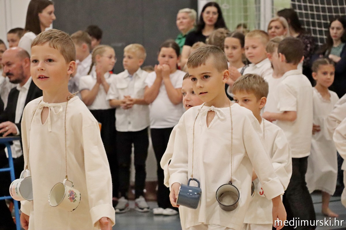 Međunarodni folklorni susret Draškovec (29)