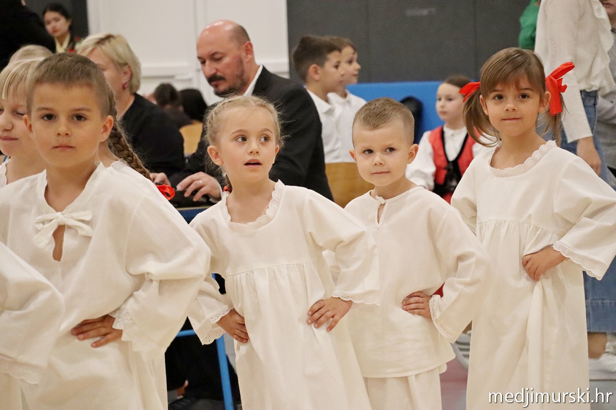 Međunarodni folklorni susret Draškovec (31)