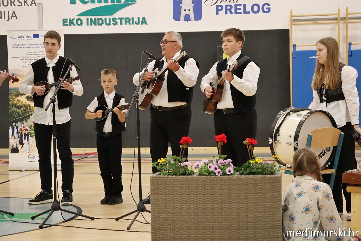 Međunarodni folklorni susret Draškovec (41)