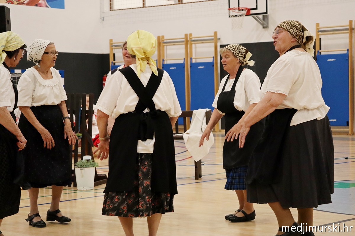 Međunarodni folklorni susret Draškovec (54)