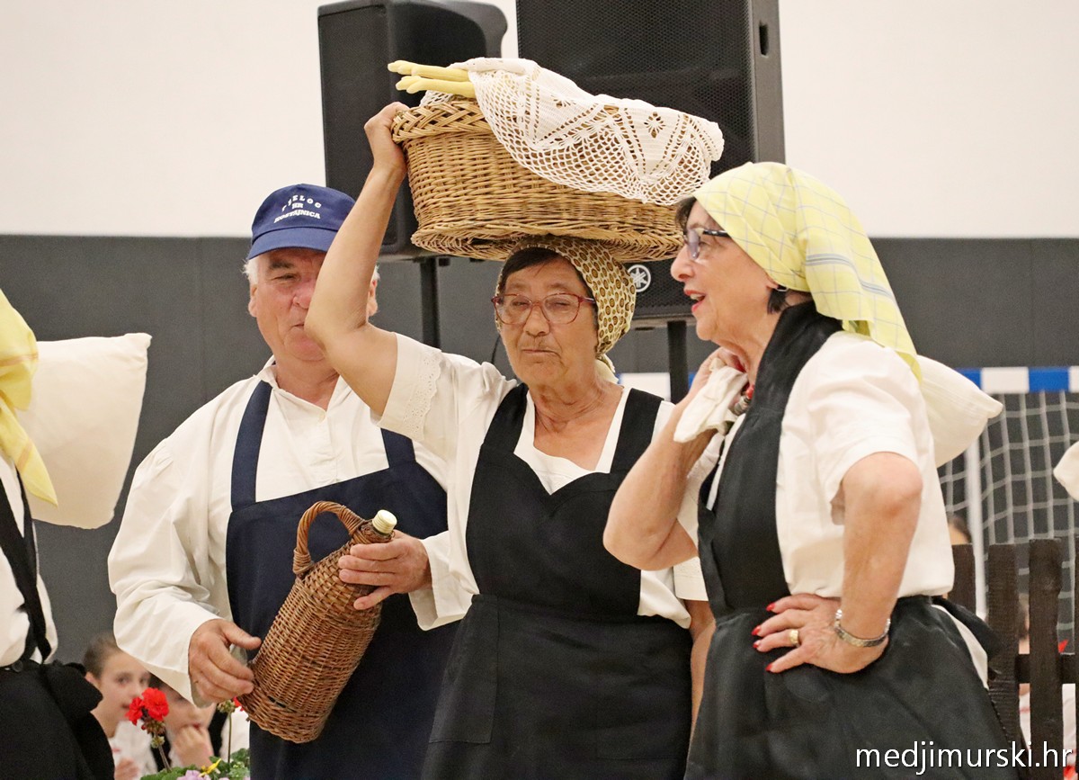 Međunarodni folklorni susret Draškovec (58)