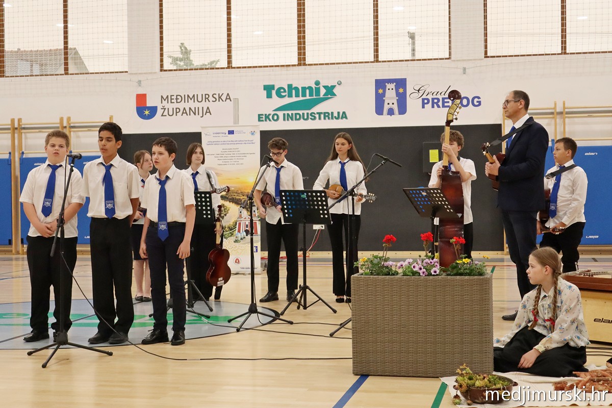 Međunarodni folklorni susret Draškovec (61)