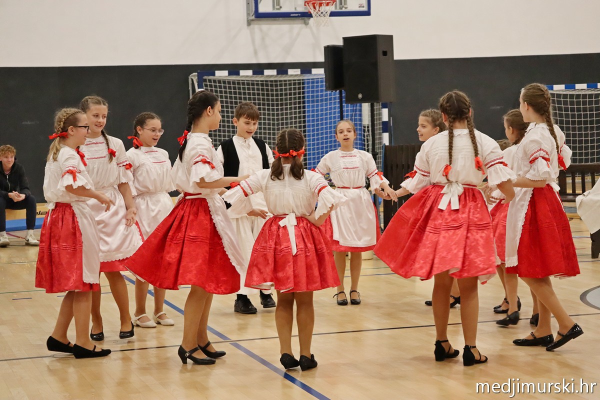 Međunarodni folklorni susret Draškovec (73)
