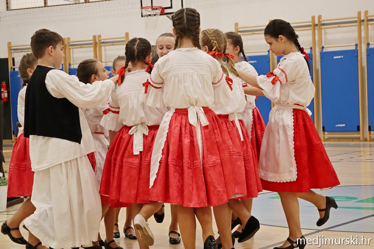 Međunarodni folklorni susret Draškovec (76)