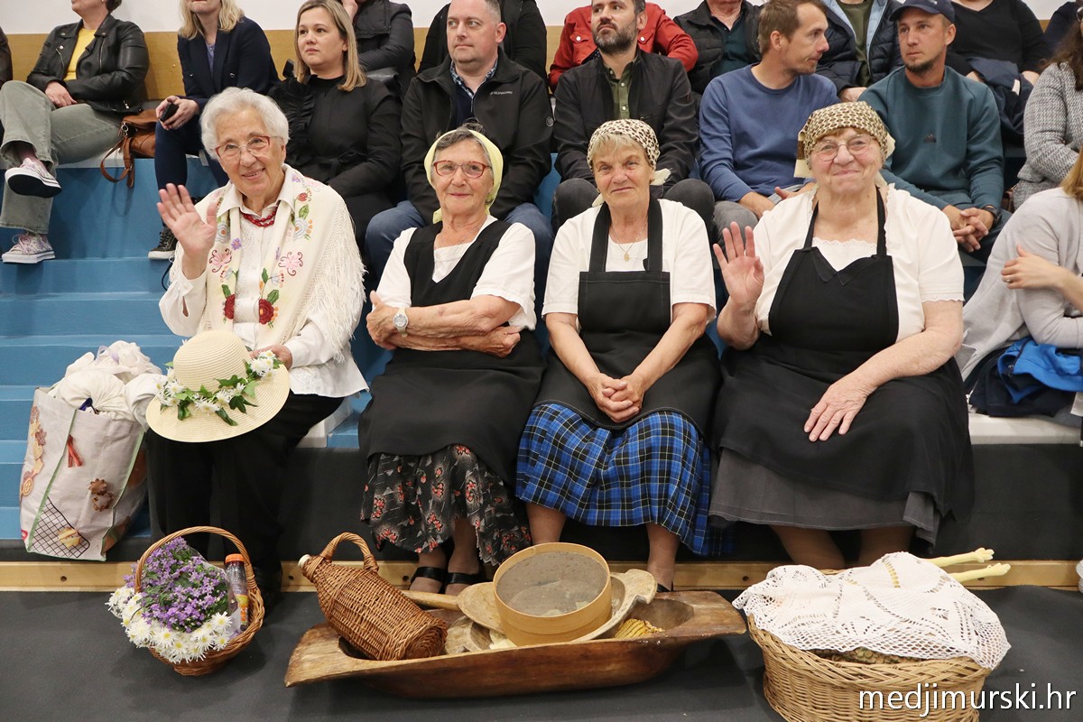 Međunarodni folklorni susret Draškovec (8)