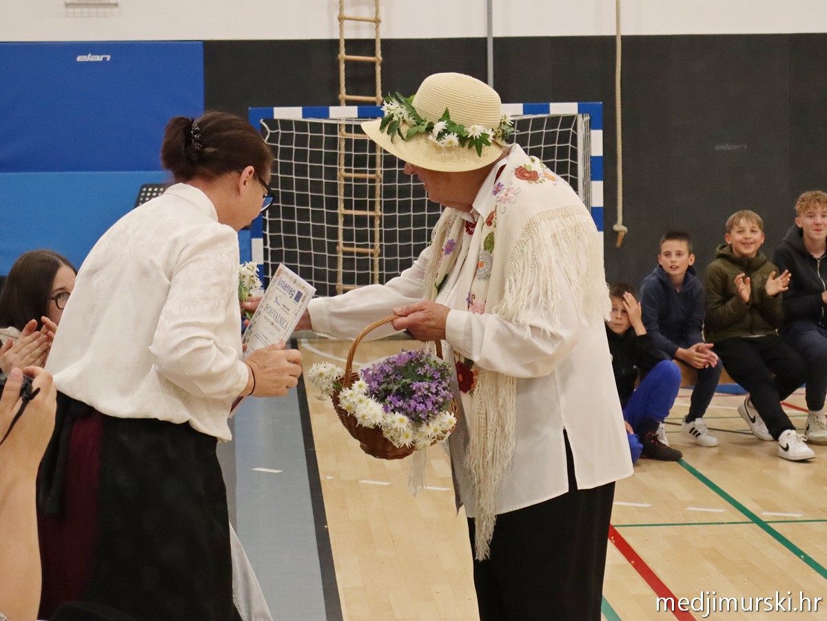 Međunarodni folklorni susret Draškovec (93)