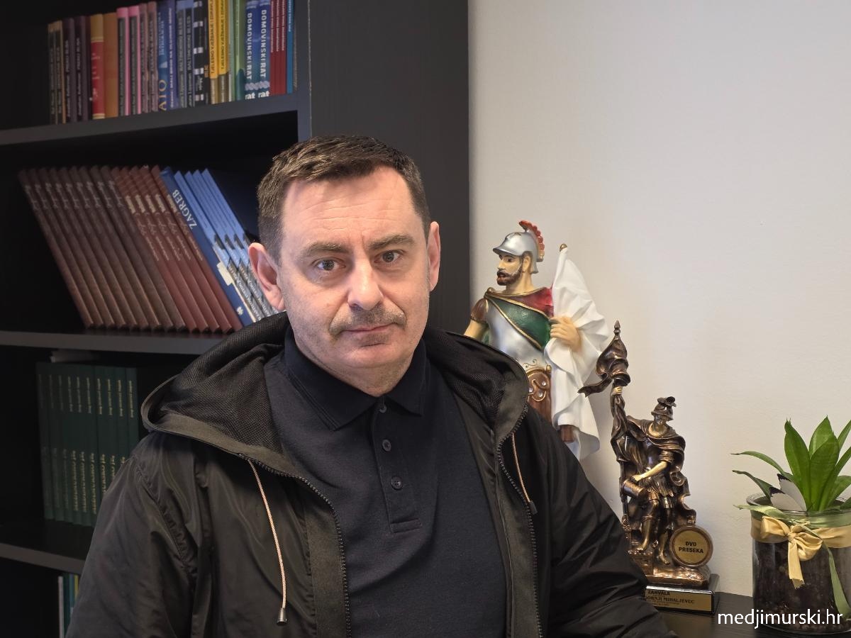 Načelnik Goran Lovrec