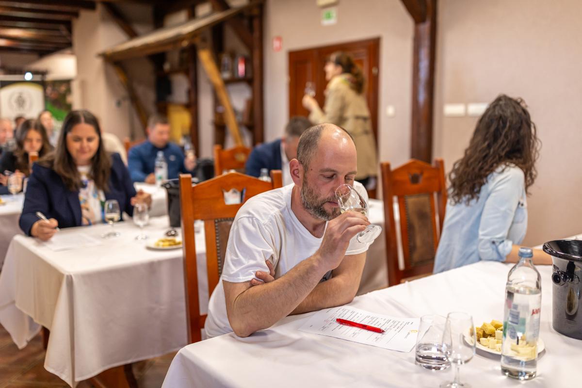 Pušipel vinari