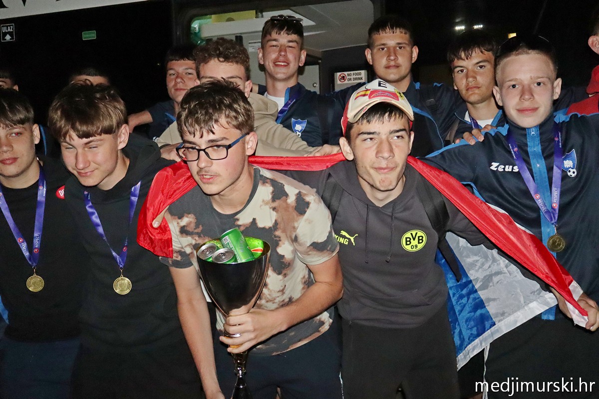 ŠN Donje Međimurje u17 viceprvaci (8)