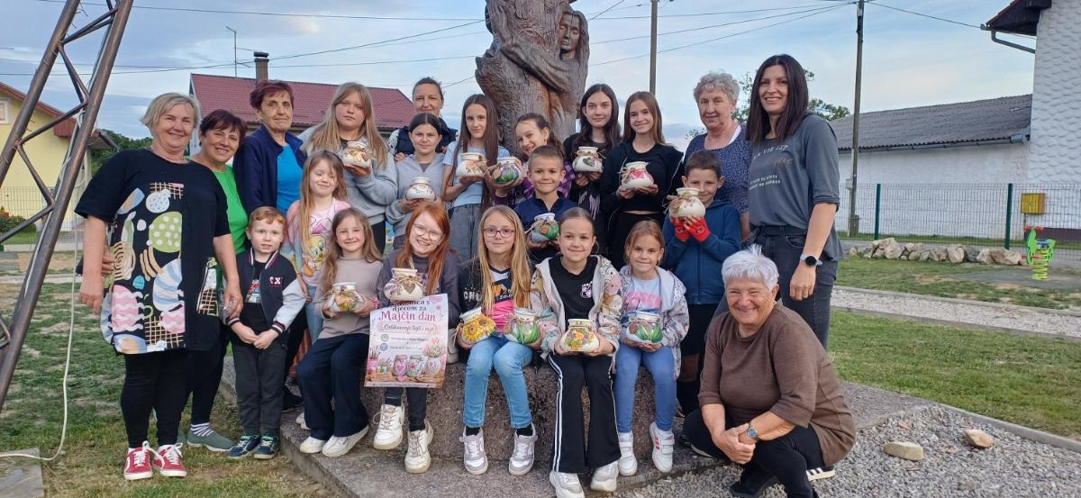Udruga žena Mali Mihaljevec (2)