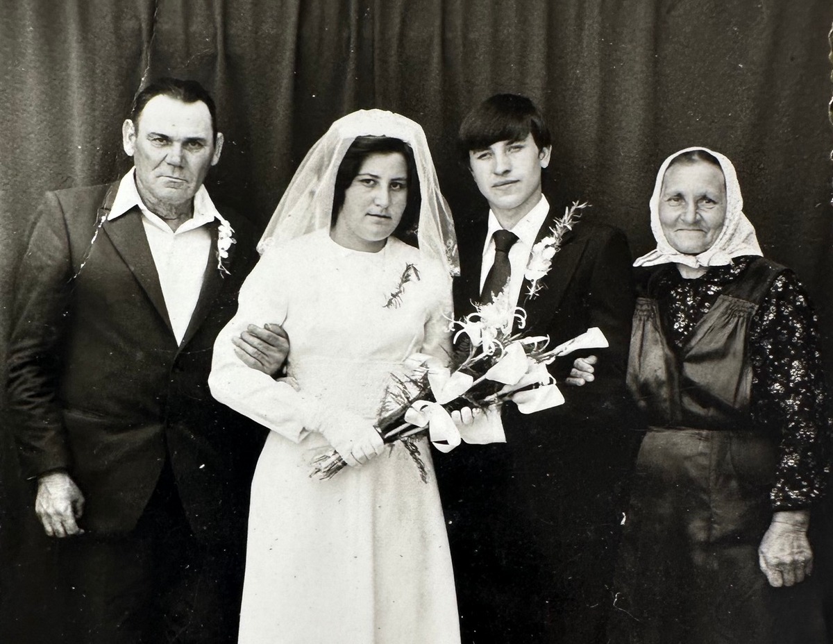 ZA UNUTRA 1 Jelena i Dragutin Frančić na vjenčanju