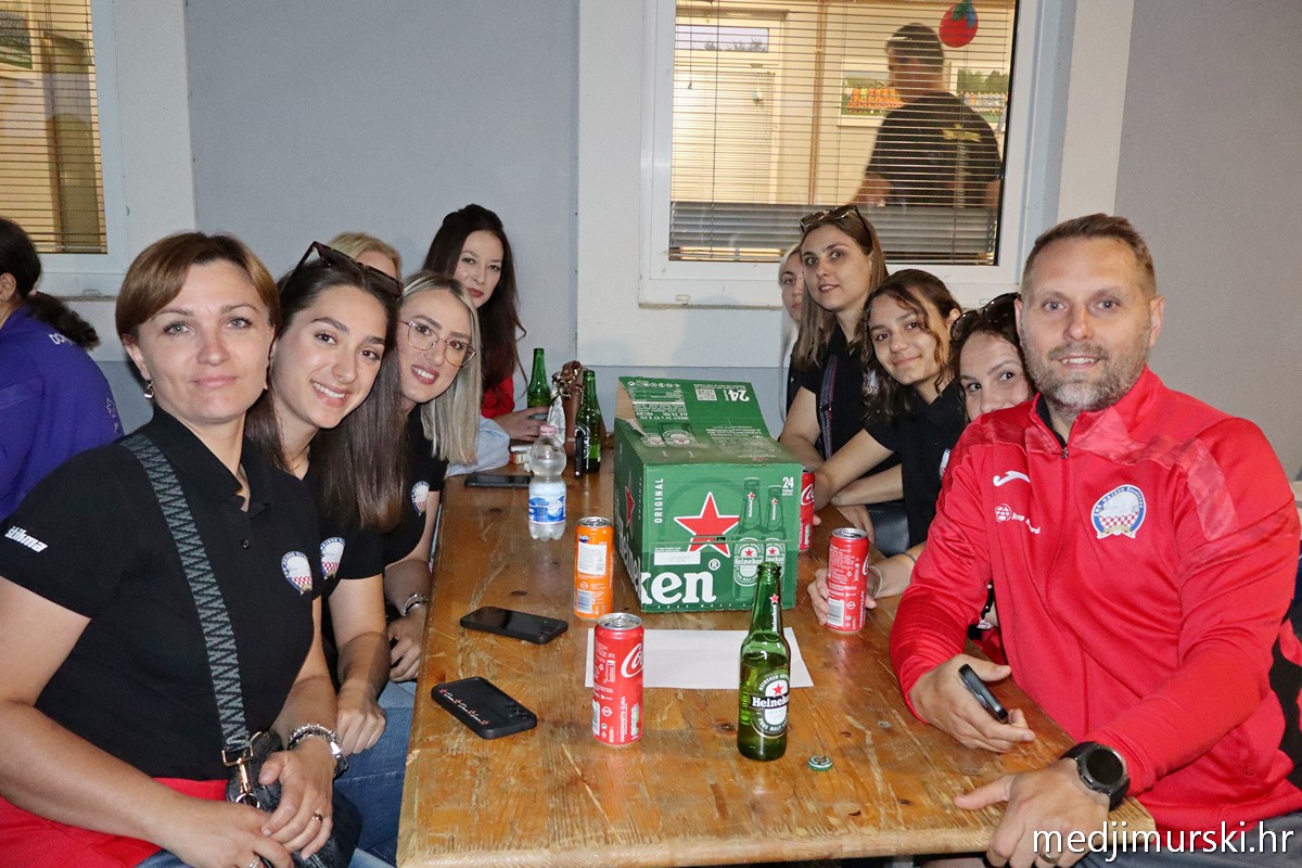 ŽNK Zlatice Belica prvakinje lige (69)