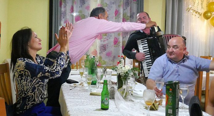 Ladic naslovna