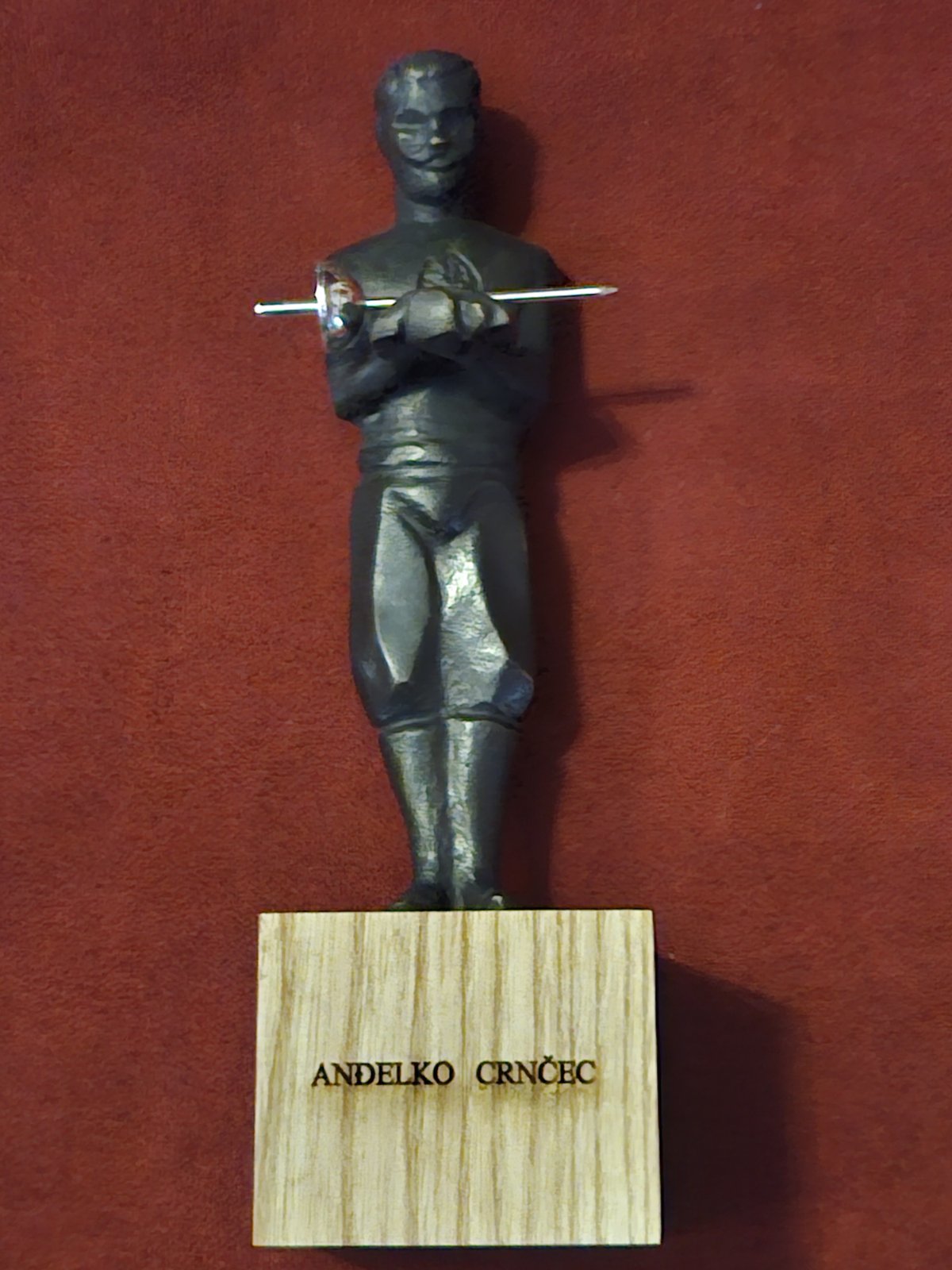 Statua