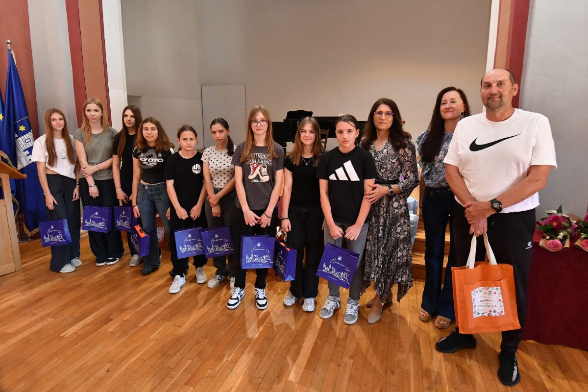 Ucenici10 vzr