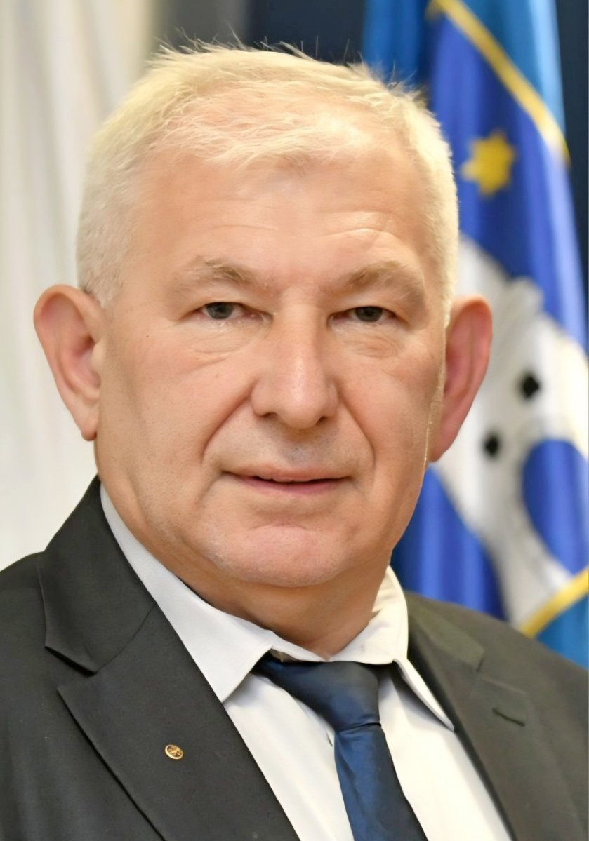 Za unutra 1 Đuro Ujlaki