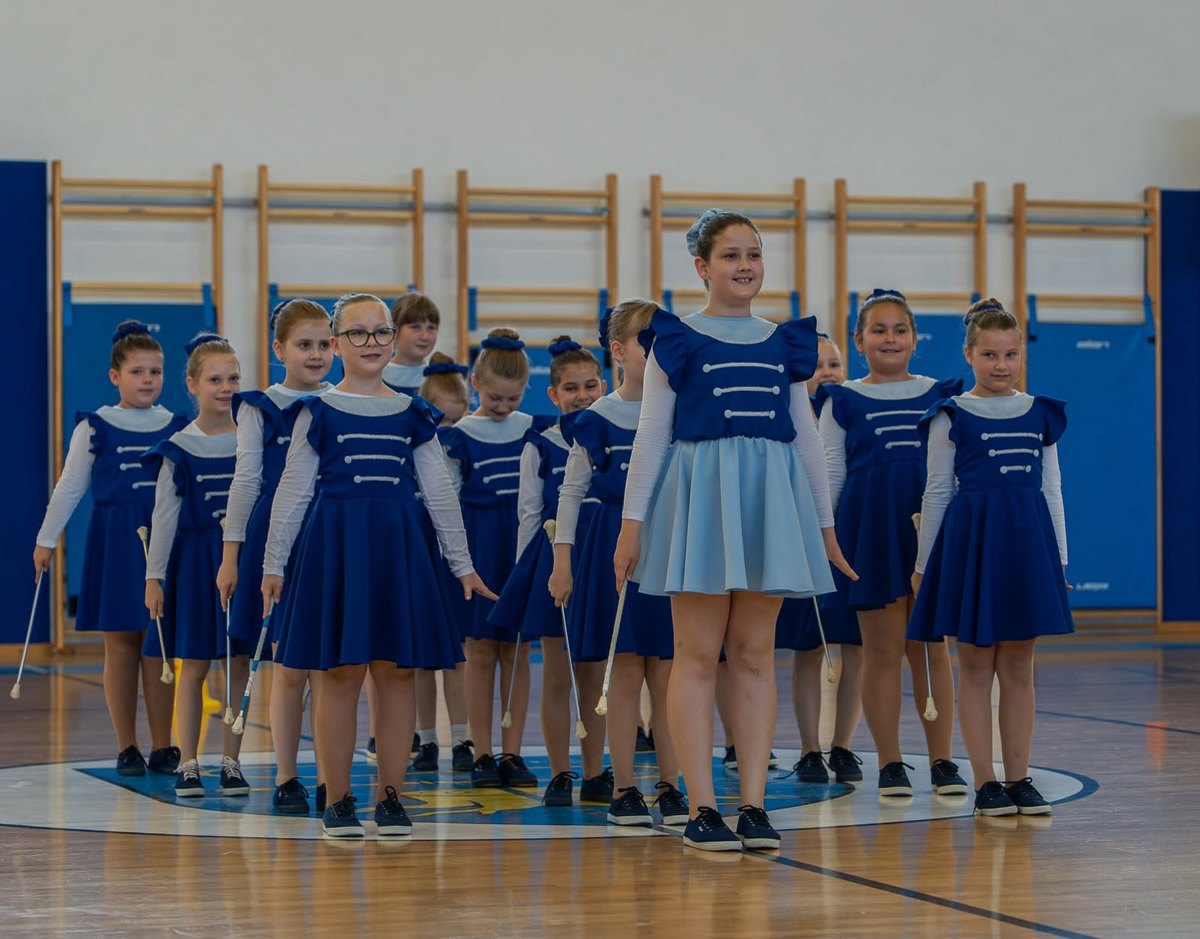 Mažoretkinje Male Subotice (12)