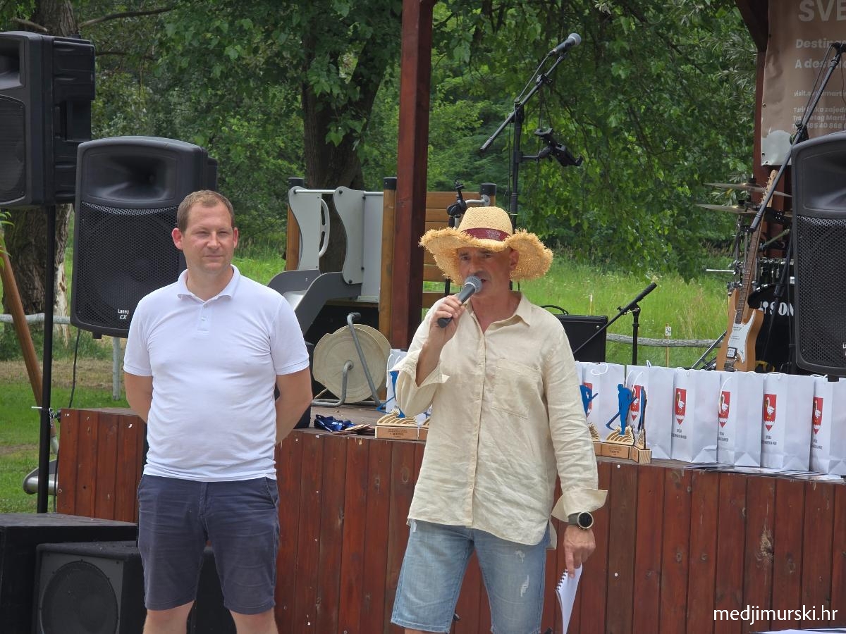 Natjecanje u košnji trave (2)